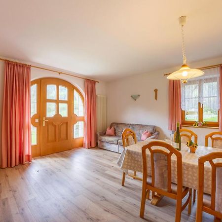 Hotel Garni Angerer Lutago Exterior photo