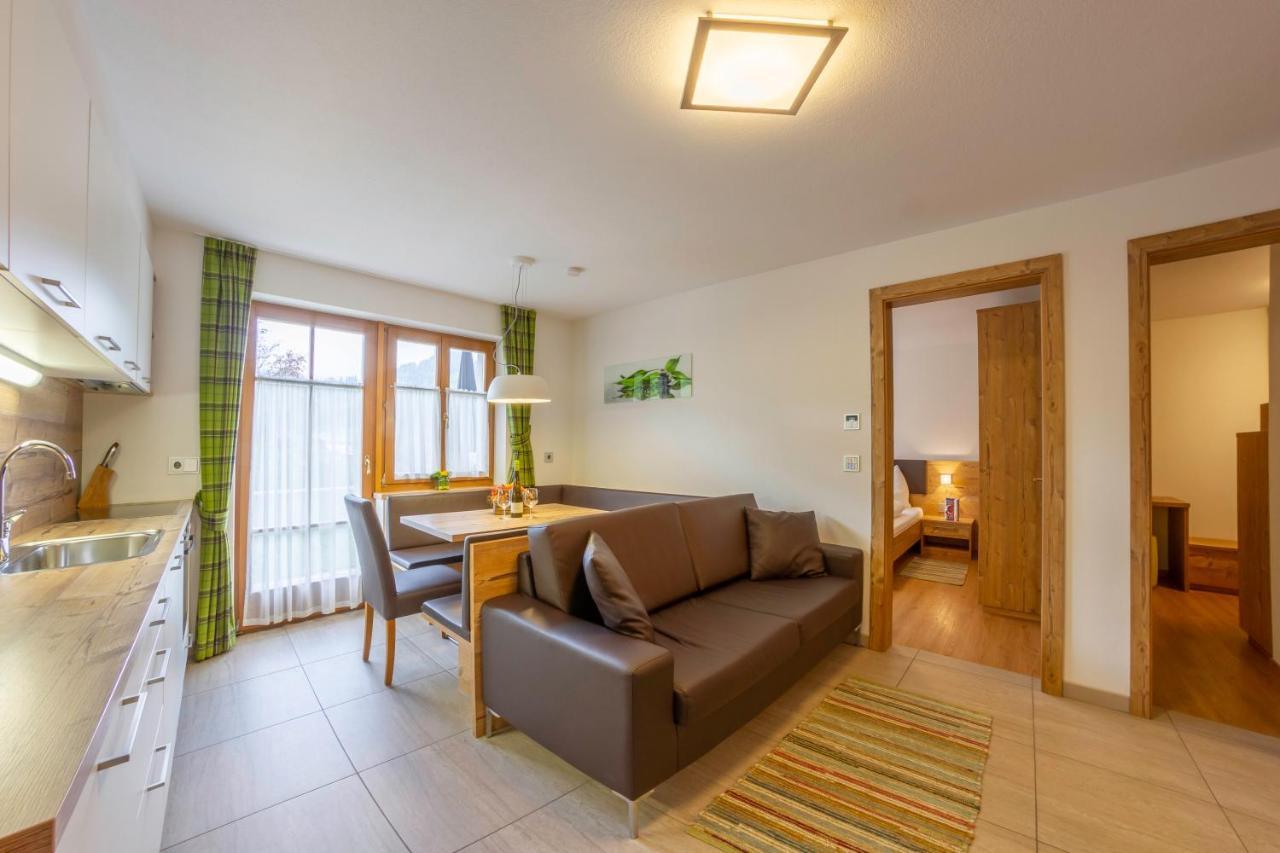 Hotel Garni Angerer Lutago Exterior photo