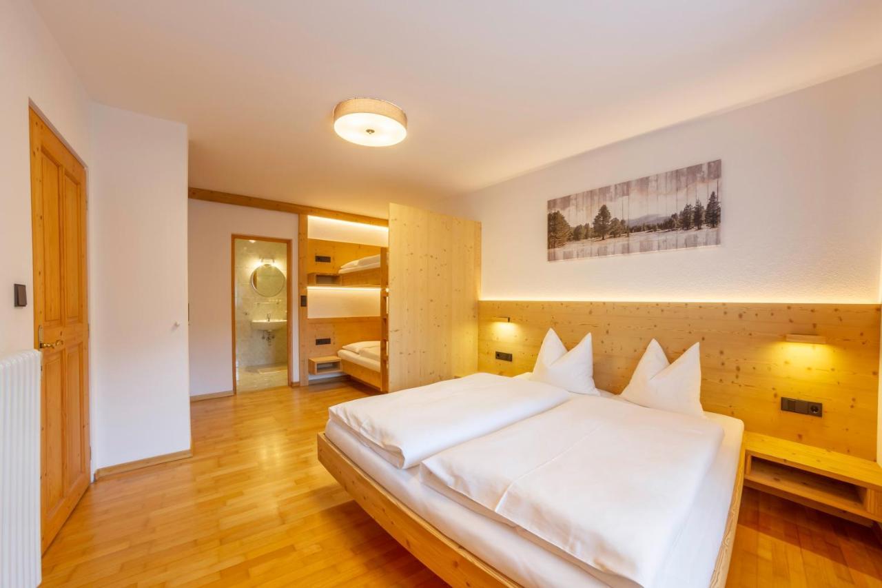 Hotel Garni Angerer Lutago Exterior photo