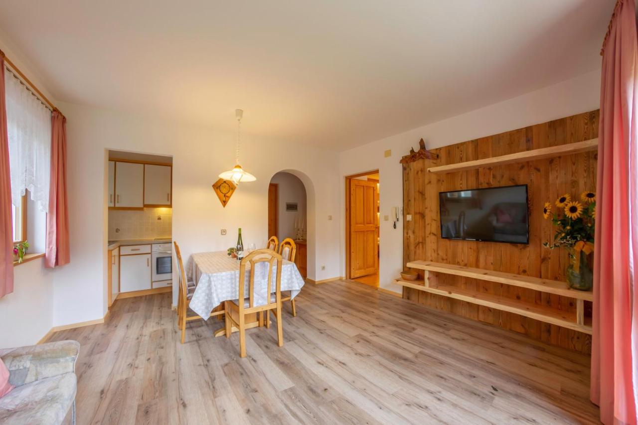Hotel Garni Angerer Lutago Exterior photo
