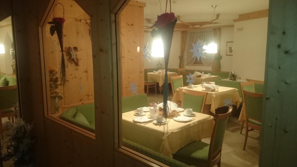 Hotel Garni Angerer Lutago Room photo
