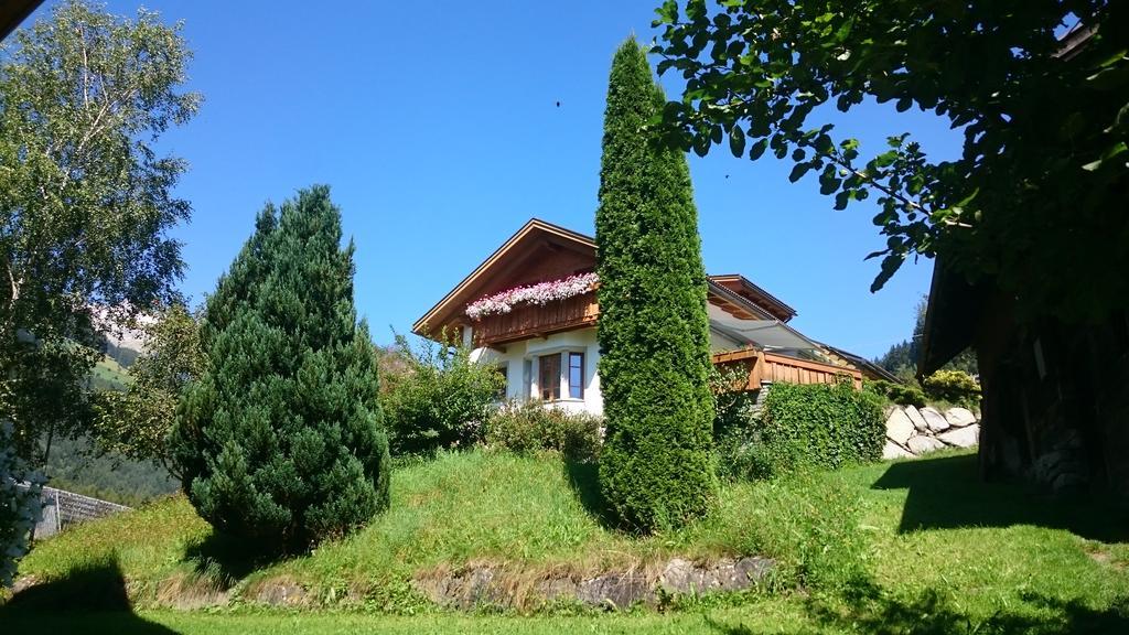 Hotel Garni Angerer Lutago Exterior photo